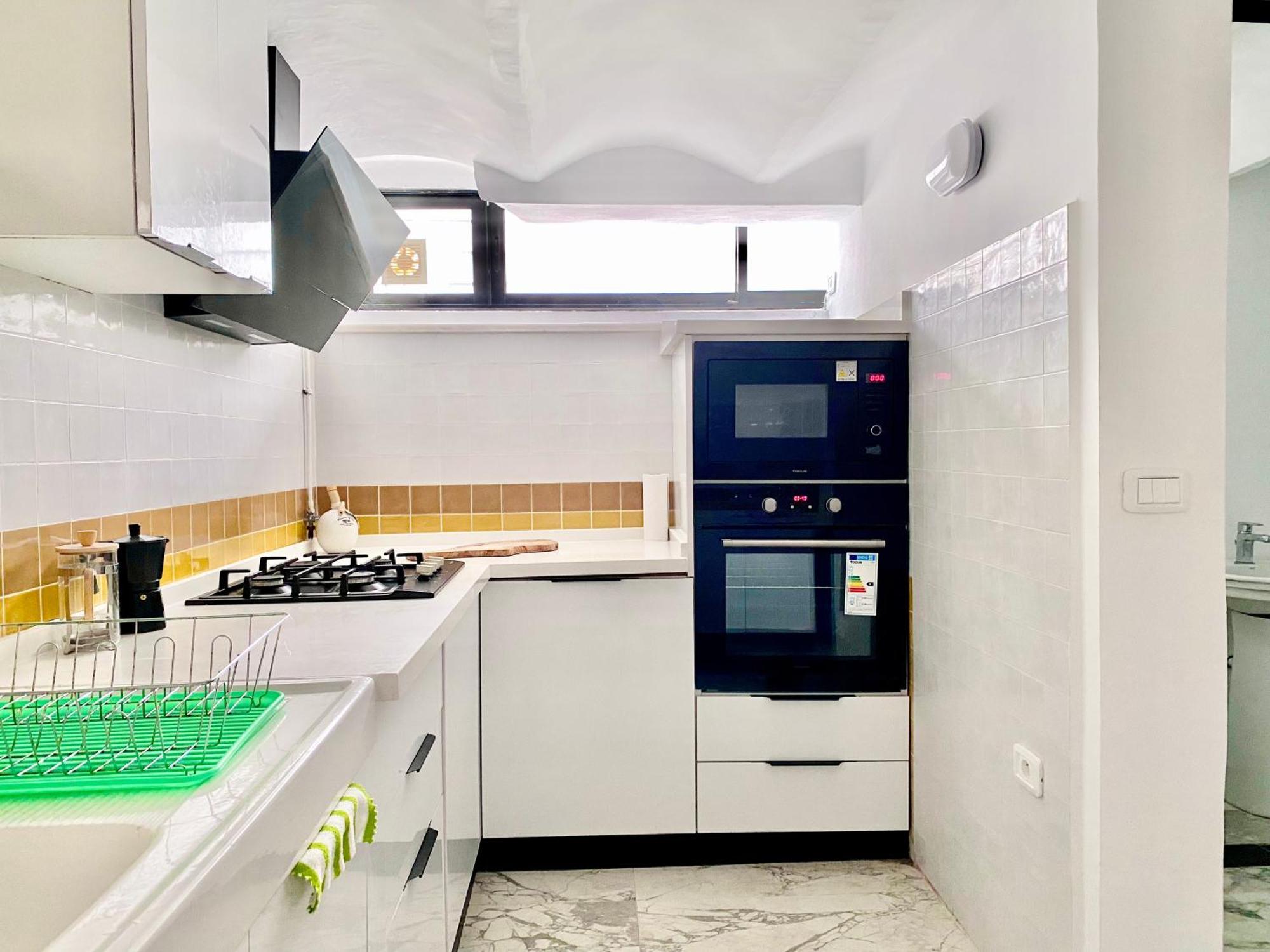 Apartment Artsy Haven In Historic Safsaf - La Marsa