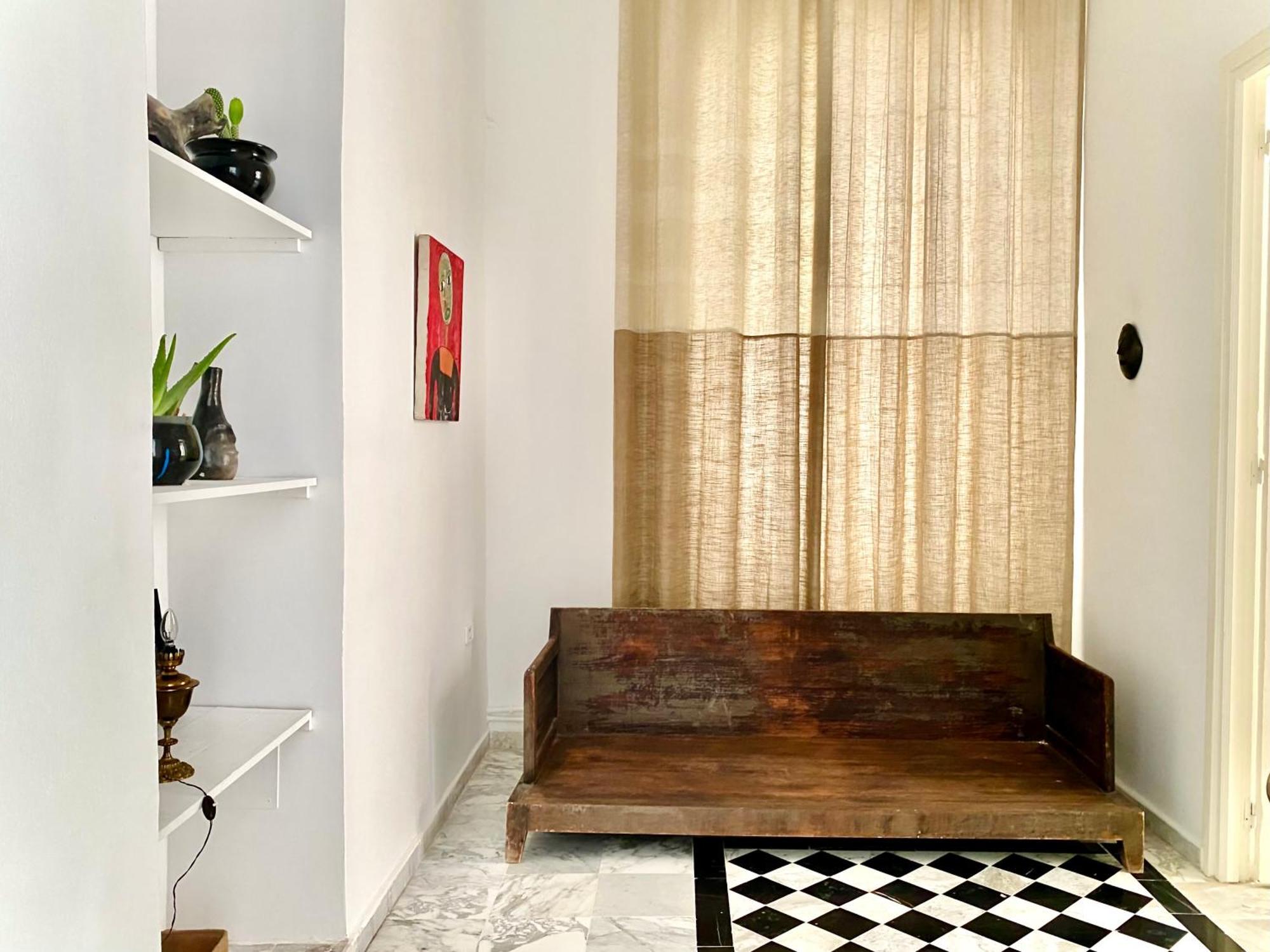 Artsy Haven In Historic Safsaf - Apartment *